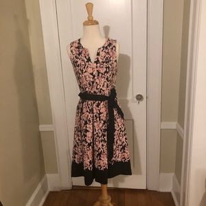Sleeveless floral pink and black cocktail dress